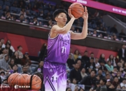 乐动体育平台-稳定发挥！韩旭半场6中3拿到8分6篮板2盖帽(nba韩旭)