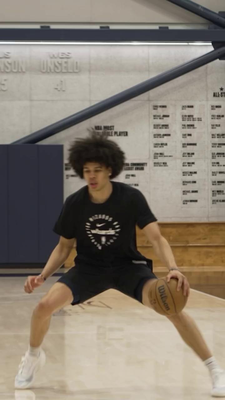 NBA-乔治训练受伤已接受左膝关节镜手术的简单介绍