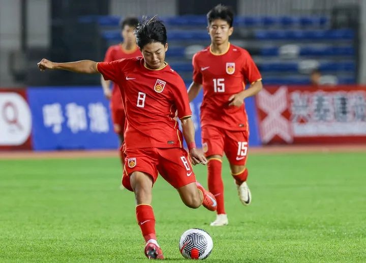 包含国足U16小将发声：我们不怕日韩，定会拼尽全力对抗！的词条
