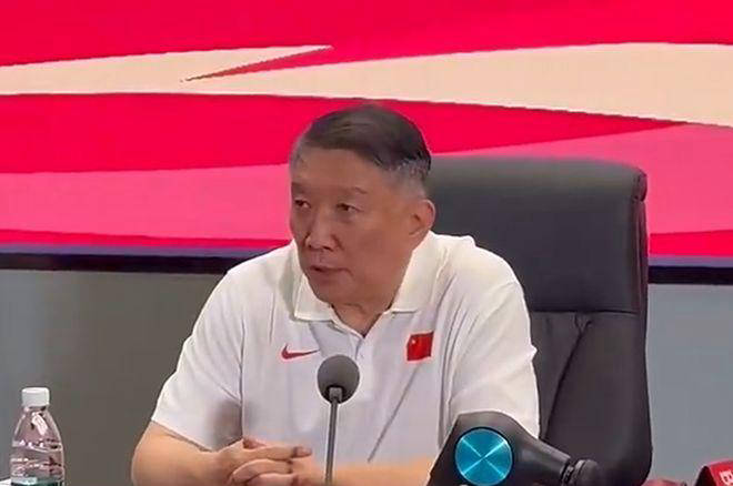 包含杨毅谈李梦无缘亚洲杯：宫鲁鸣不存在任何私欲的词条